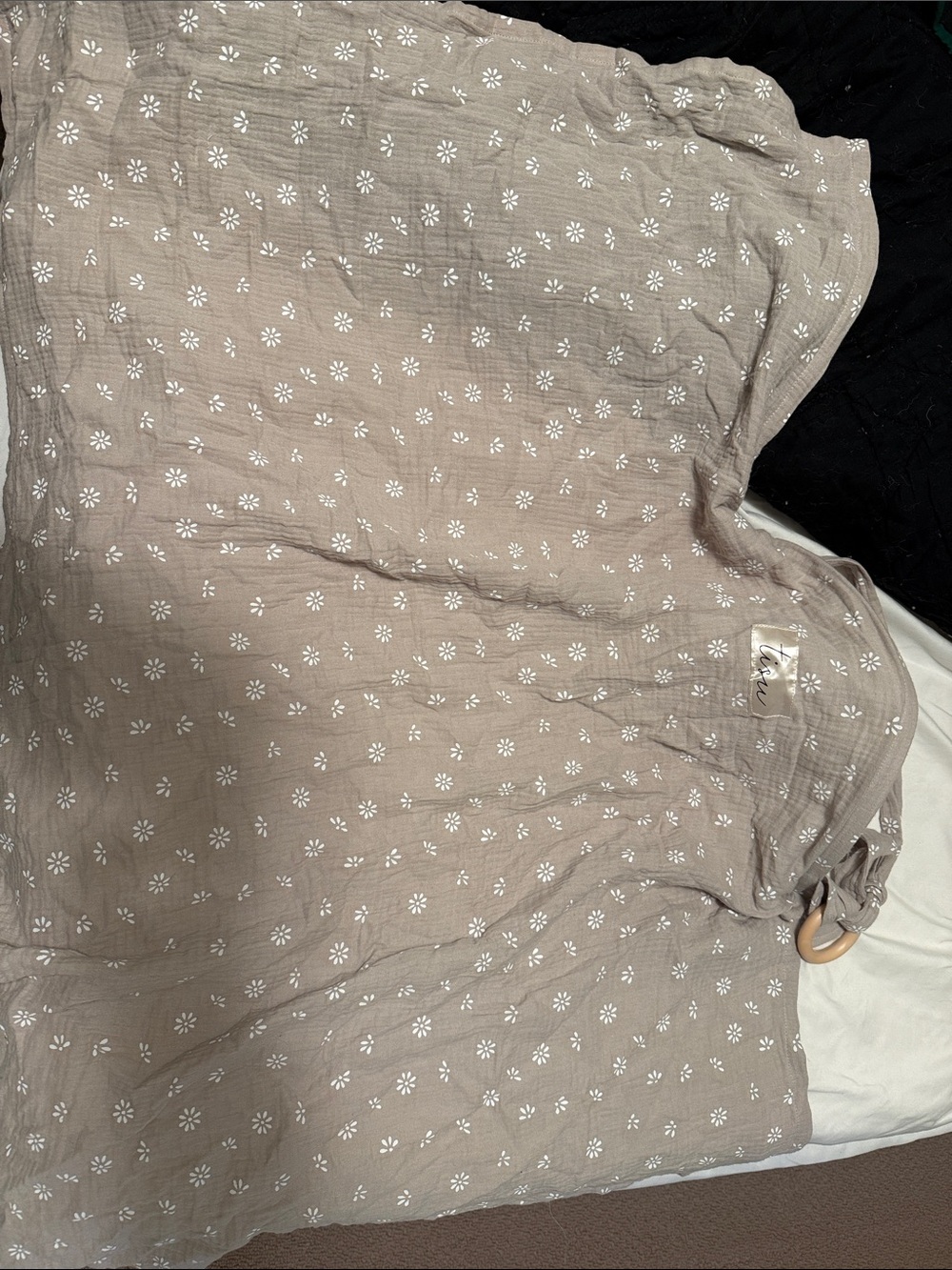 Light Taupe Floral Muslin nursing cover